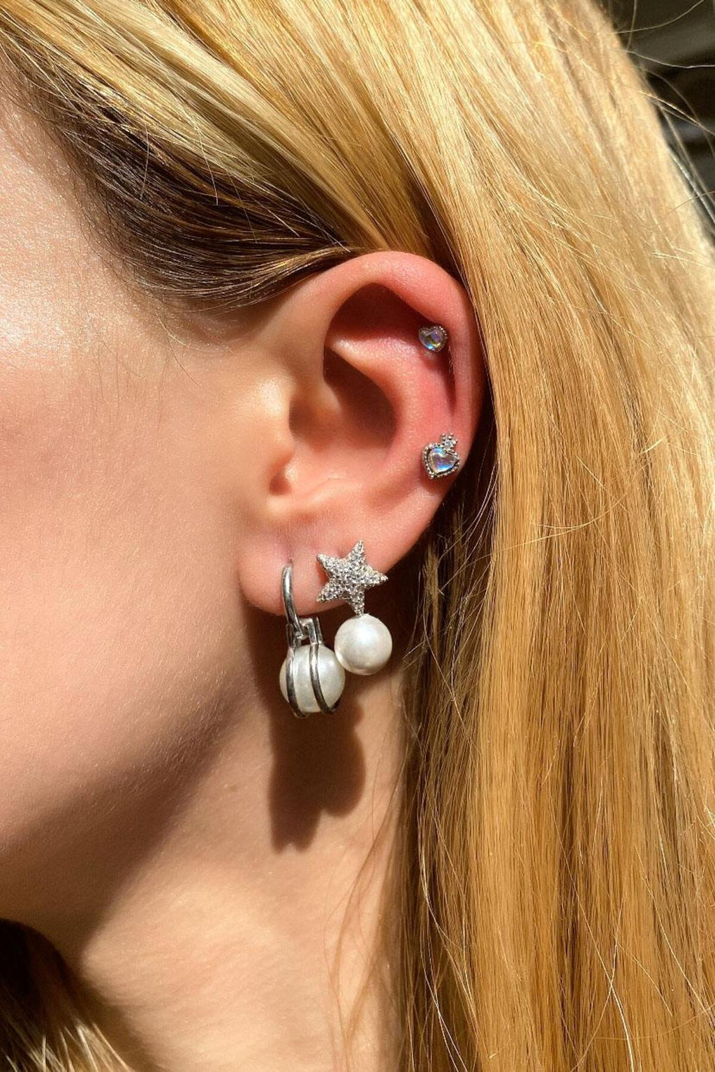 Opal Taşlı Kalp Piercing Küpe