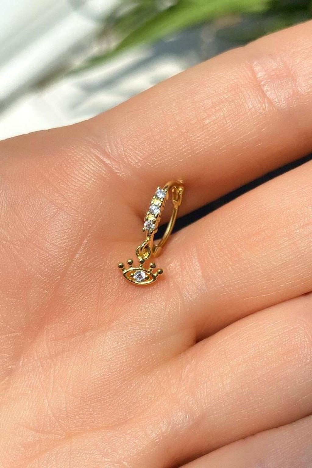 Sallantılı Göz Halka Piercing Küpe