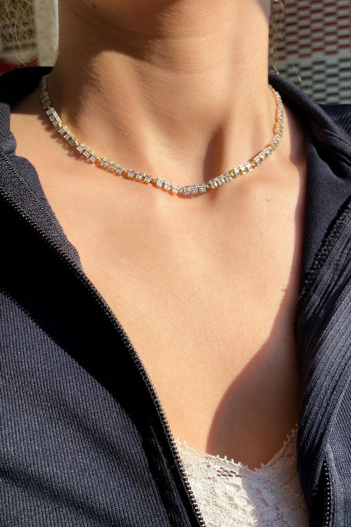 Kare Baget Taşlı Choker Kolye
