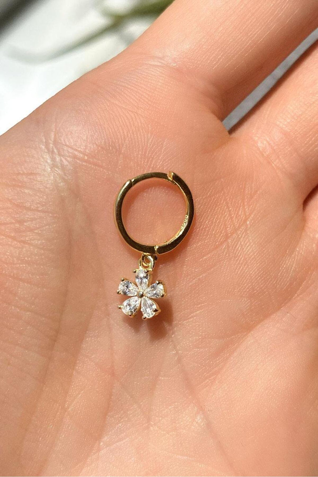 Papatya Halka Piercing Küpe