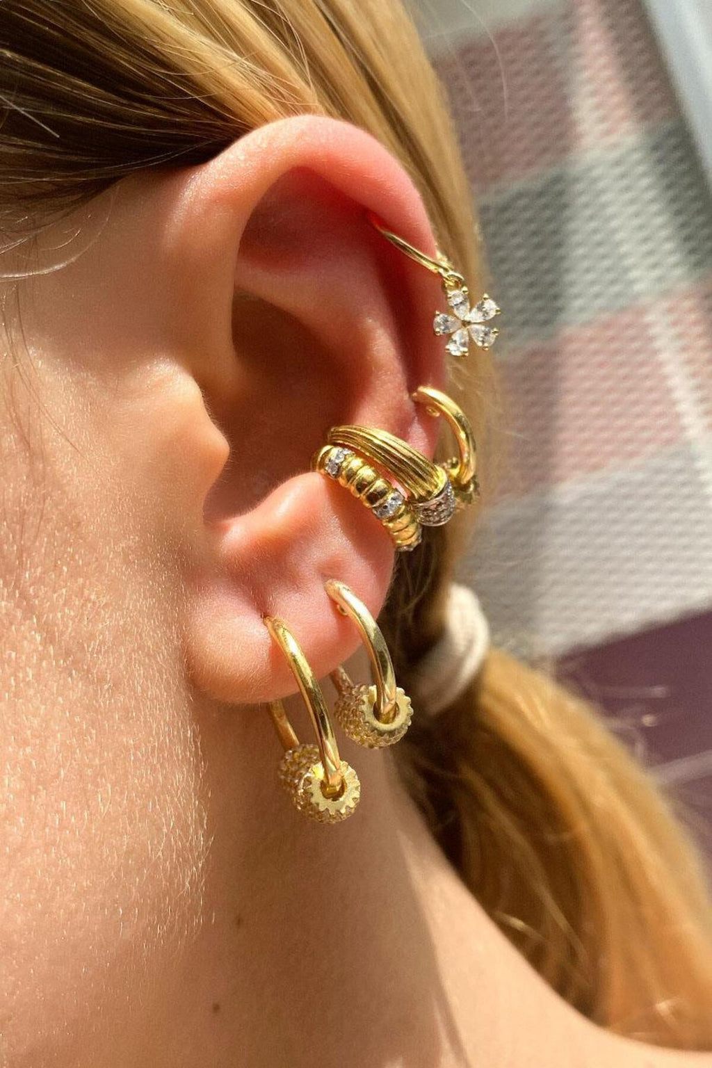 Papatya Halka Piercing Küpe