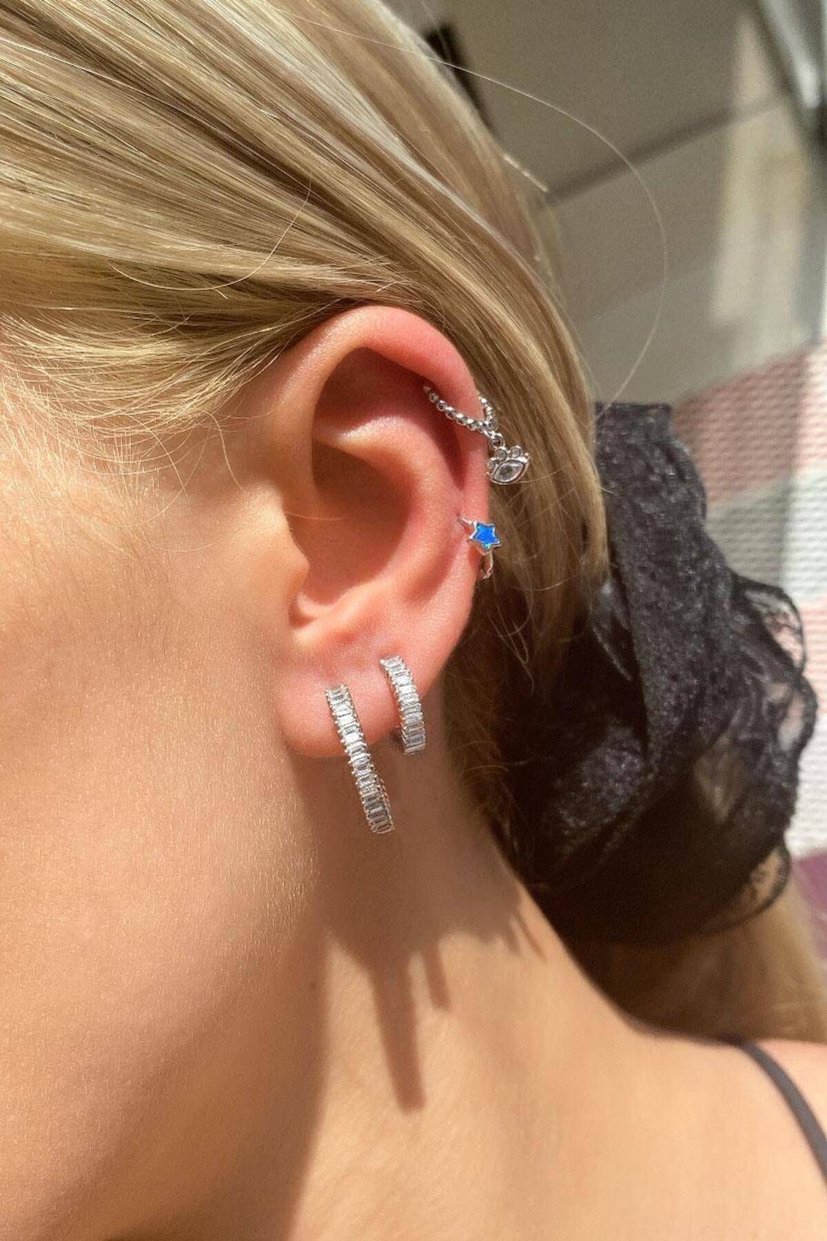 Opal Taşlı Göz Piercing Küpe