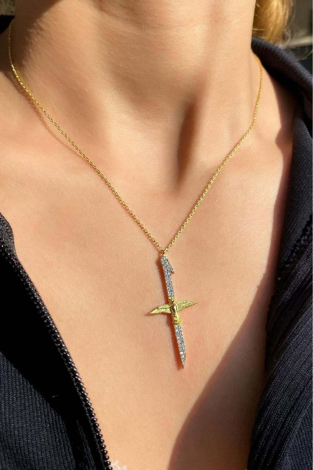 Küçük Boy Kuş Sembollü Elif Kolye