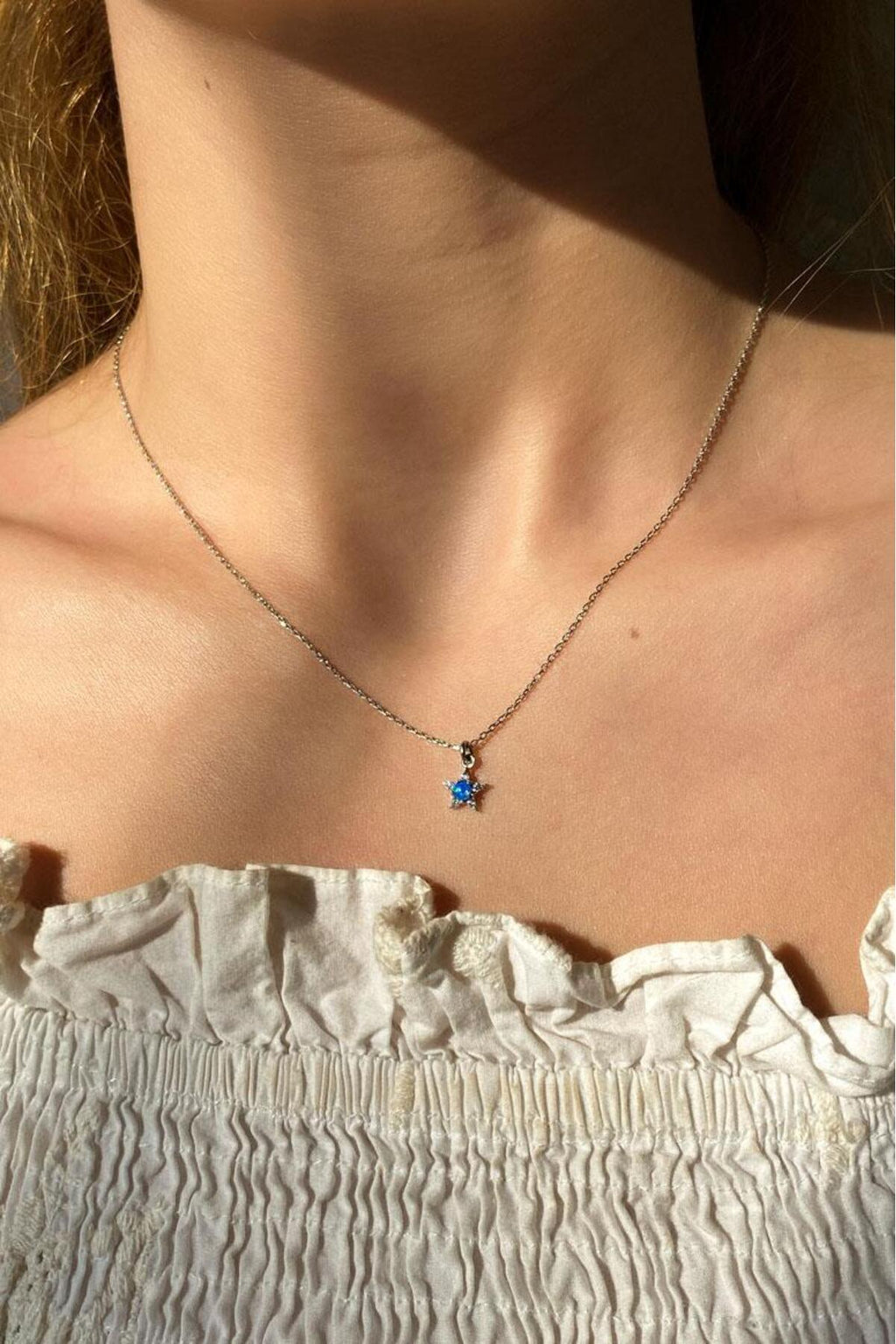 Mavi Opal Taşlı Minimal Yıldız Kolye