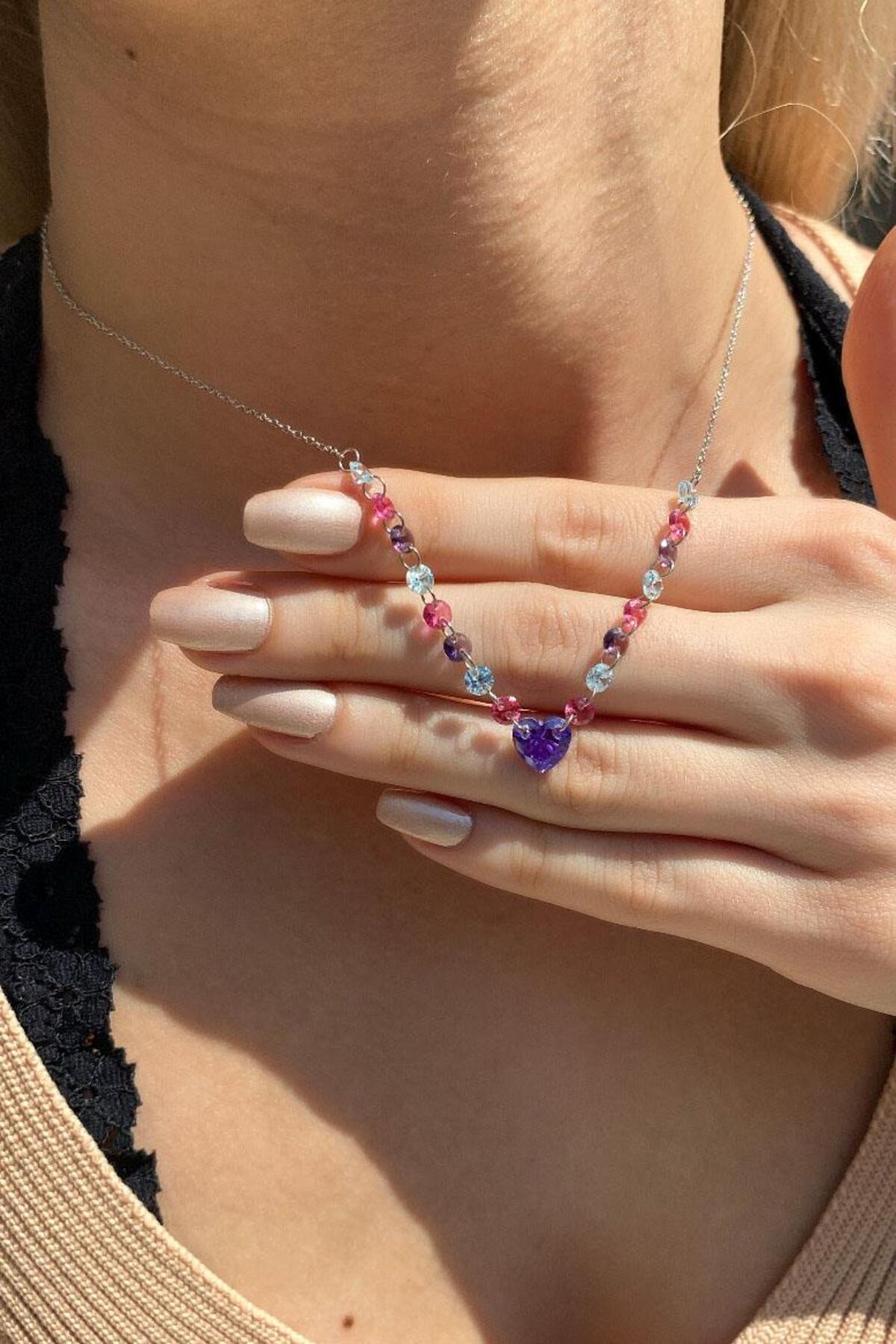 Renkli Taşlı Kalp Kolye