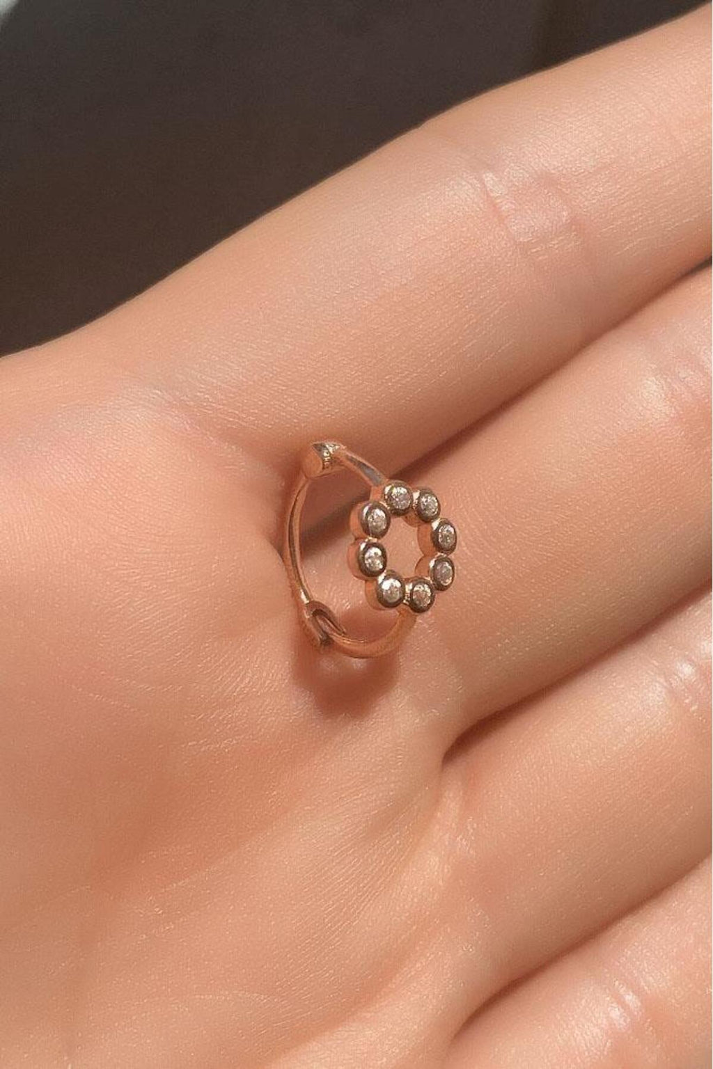 Yuvarlak Sembol Halka Piercing Küpe