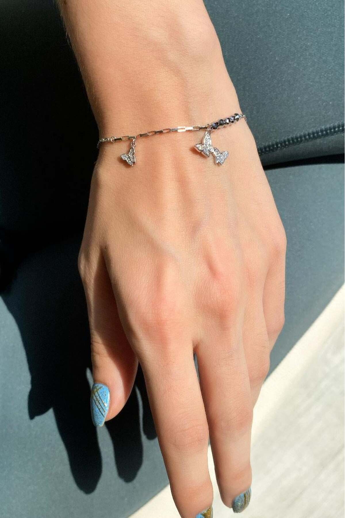 Dorika Taşlı Sallantılı Kelebek Bileklik