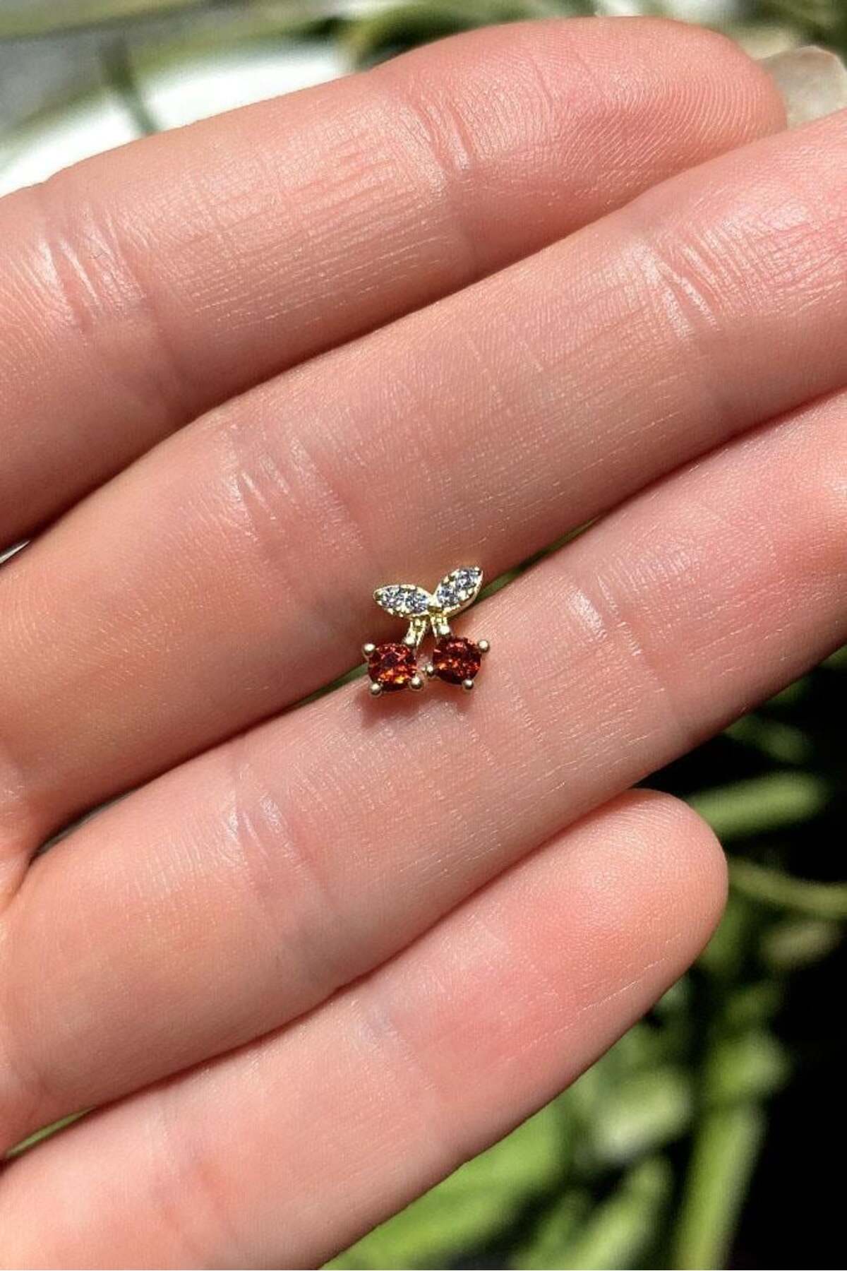 Kiraz Piercing Küpe