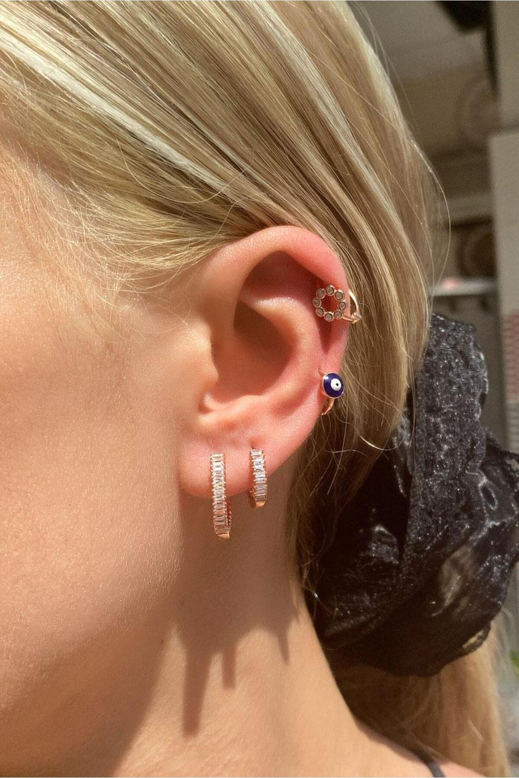 Yuvarlak Sembol Halka Piercing Küpe