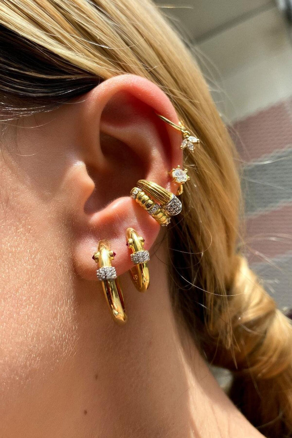 Tek Taşlı Halka Piercing Küpe