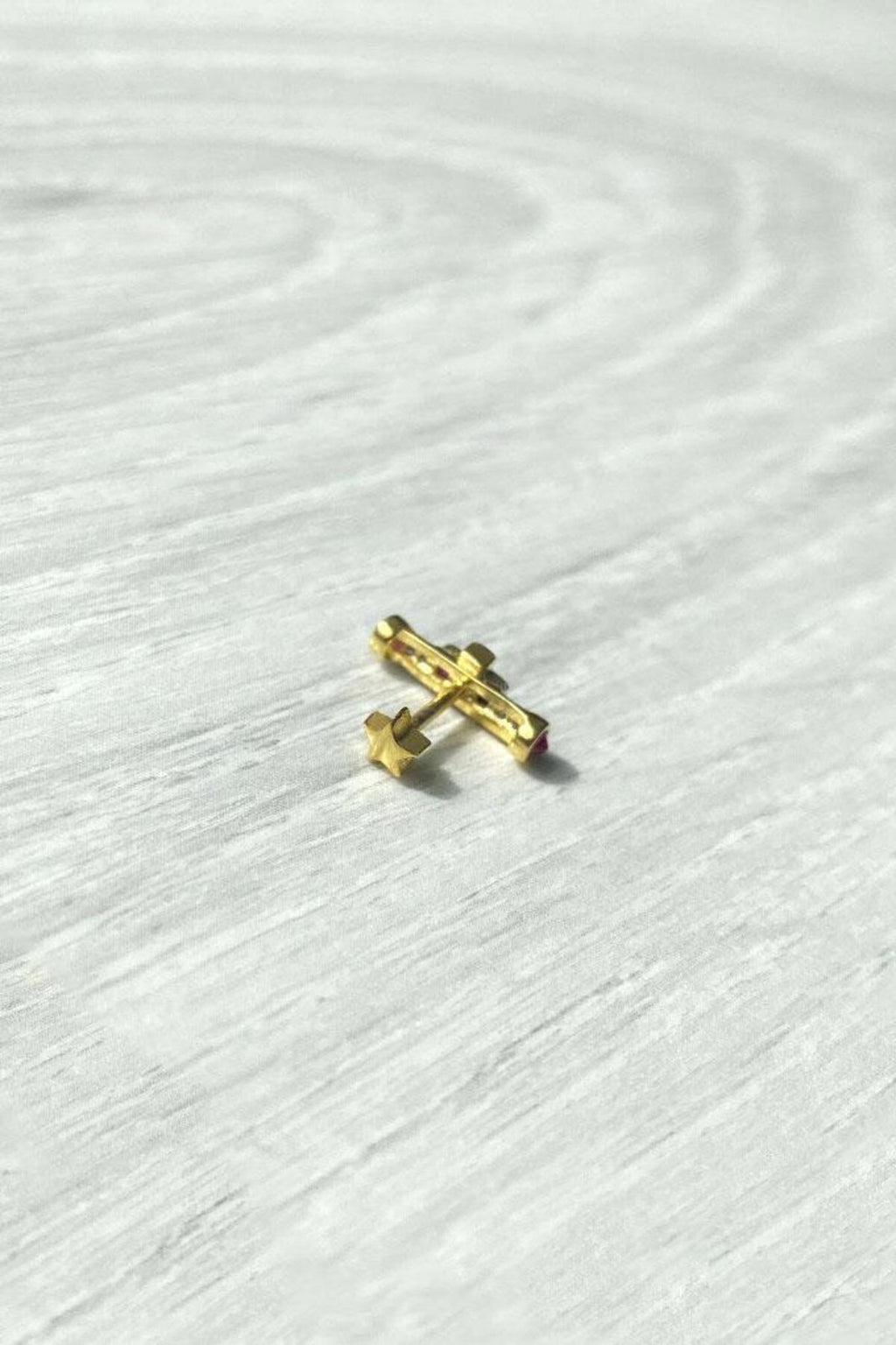 Baget Fuşya Taşlı Piercing Küpe