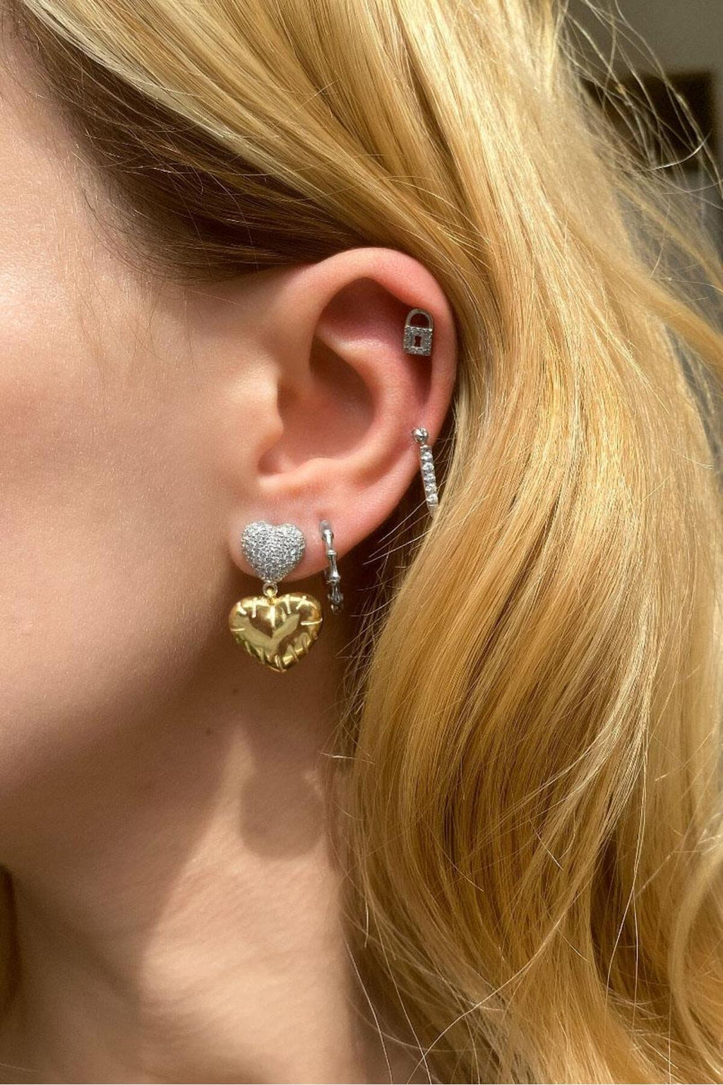Sallantılı Piercing Küpe