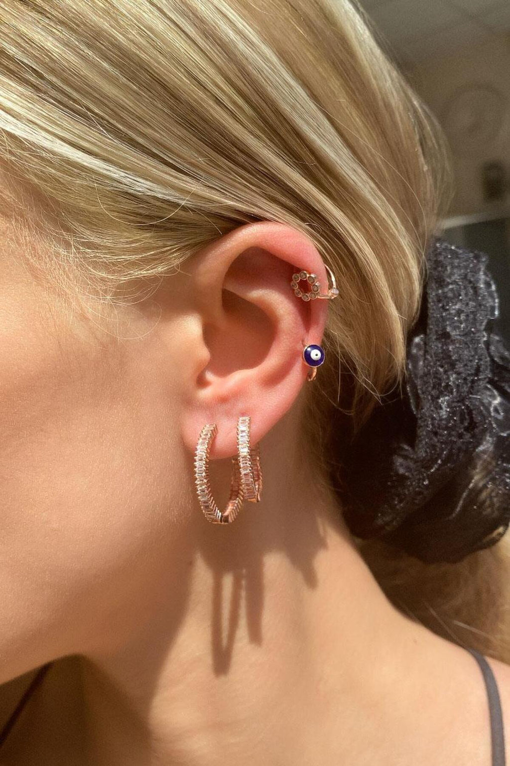 Yuvarlak Sembol Halka Piercing Küpe