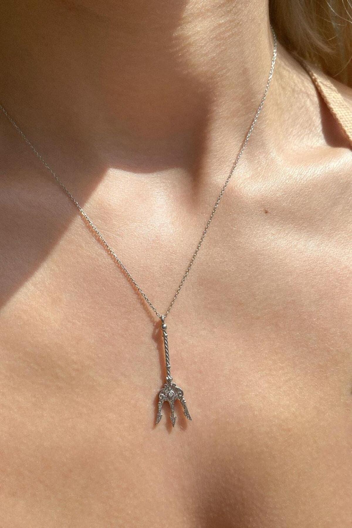 Poseidon'nun Üç Dişli Mızrak (Trident) Kolye