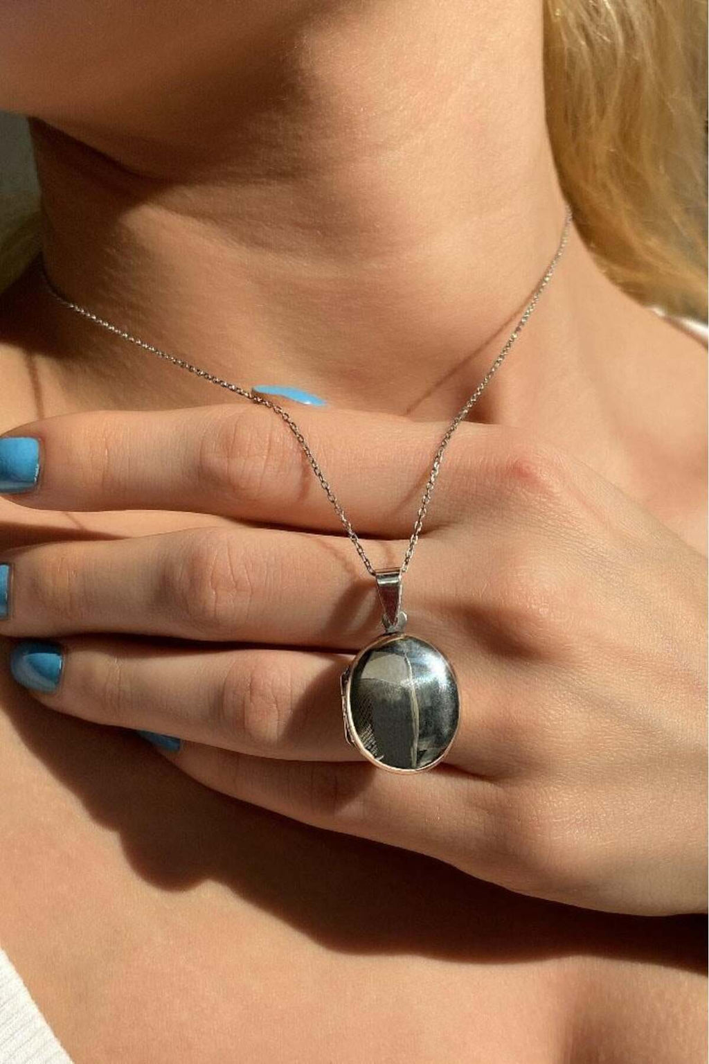 2 cm Açılır-Kapanır Oval Kolye