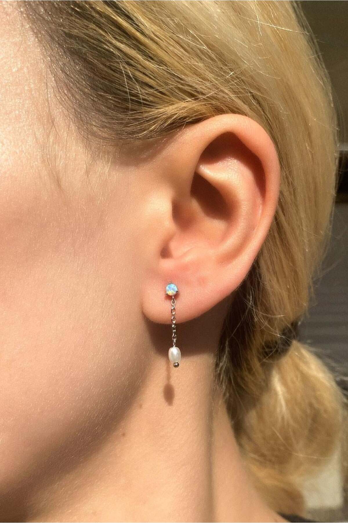 Opal Taşlı, İnci Sallantılı Minimal Küpe