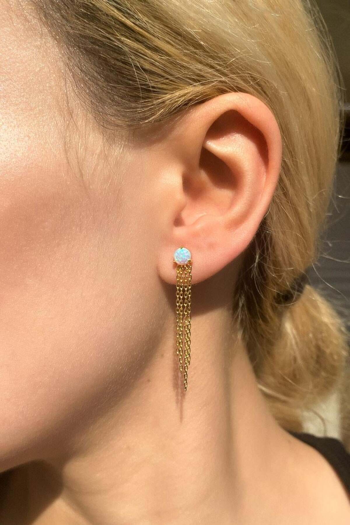 Opal Taşlı, Sallantılı Küpe