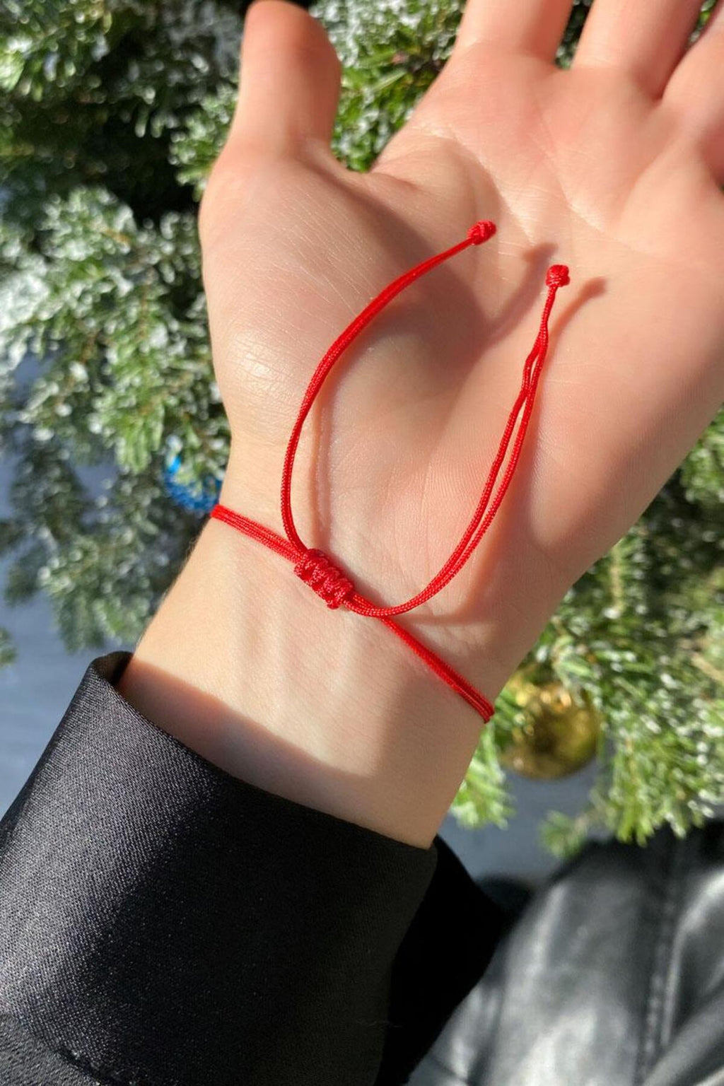 925 Ayar Gümüş, Yılbaşı Temalı Yıldızlı Kar Tanesi Figürlü İpli Bileklik