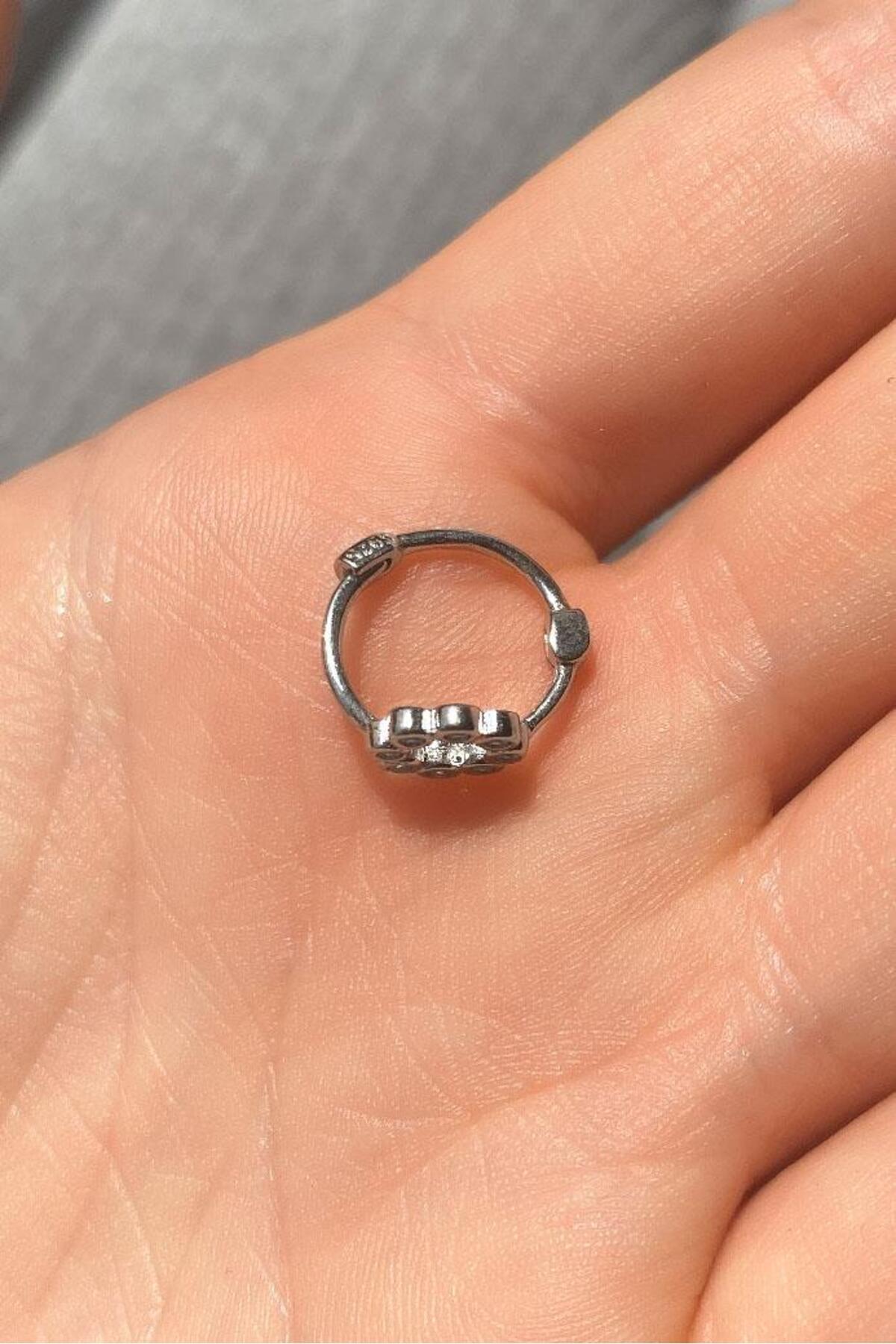 Yuvarlak Sembol Halka Piercing Küpe