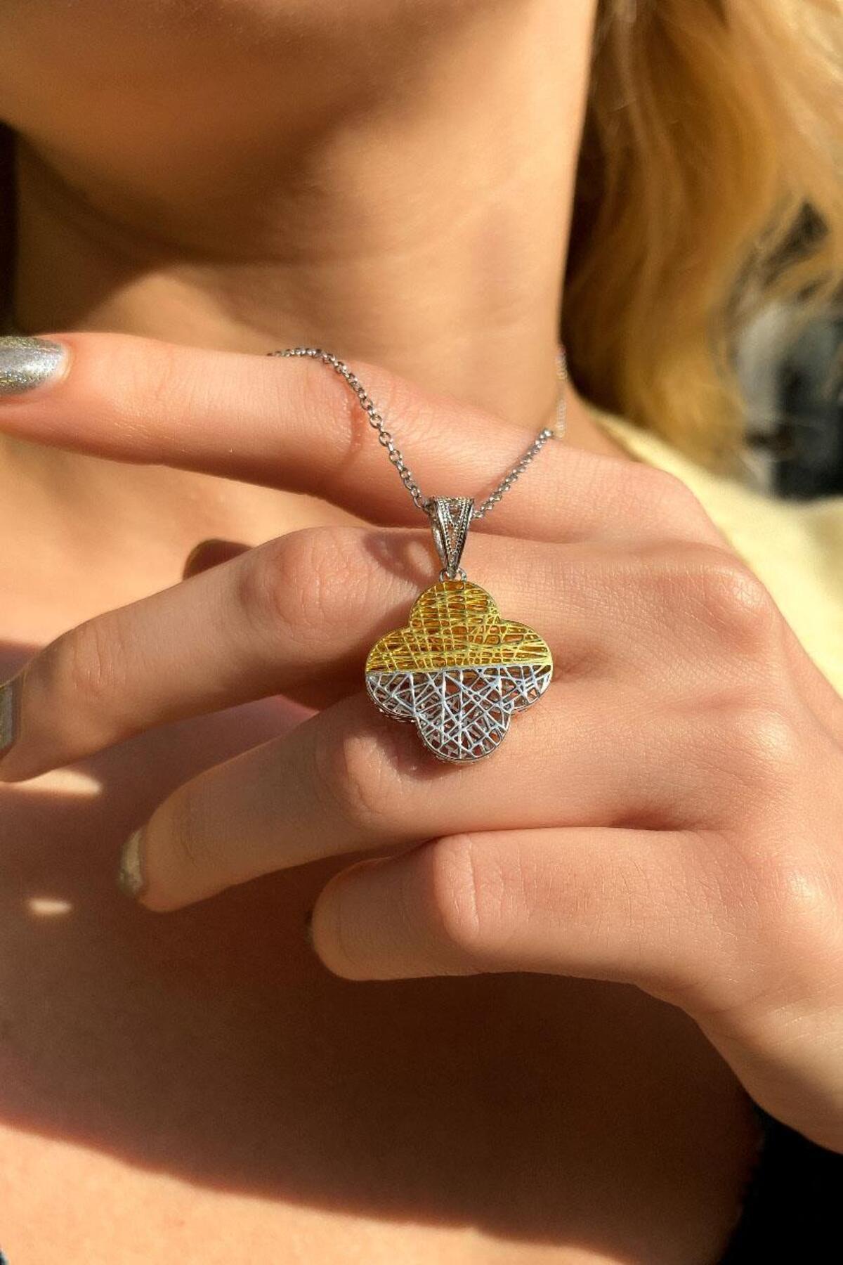 İki Renkli Gold/Silver, Tasarım Yonca Kolye
