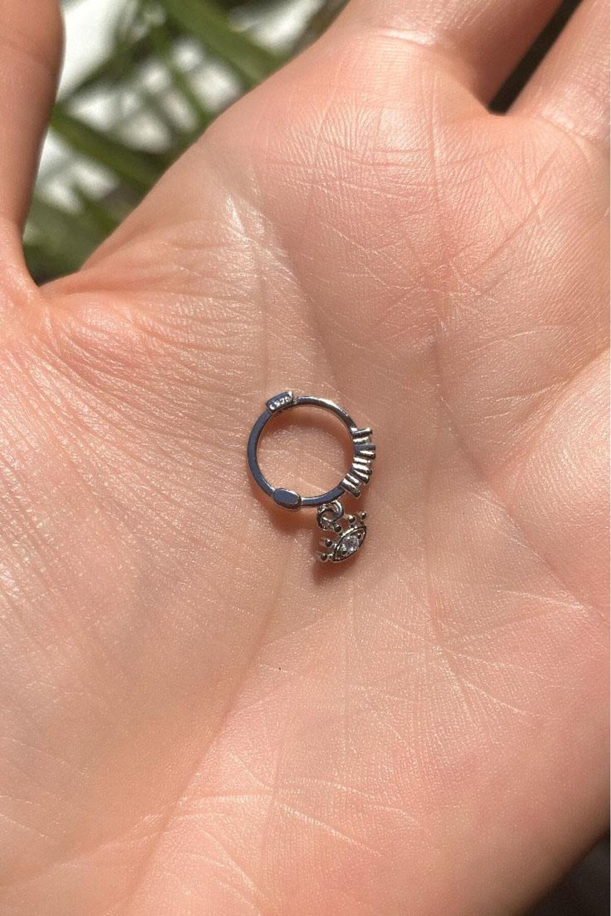 Sallantılı Göz Halka Piercing Küpe