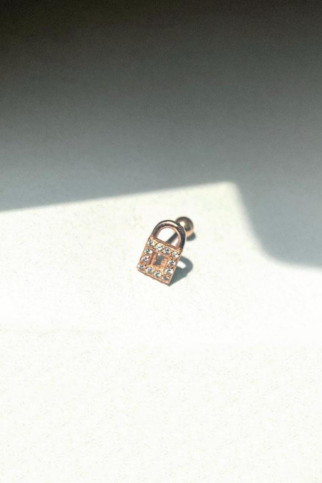 Kilit Piercing Küpe
