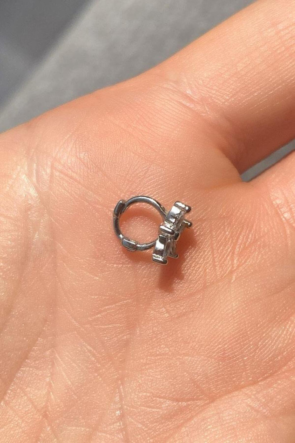 Papatya Halka Piercing Küpe