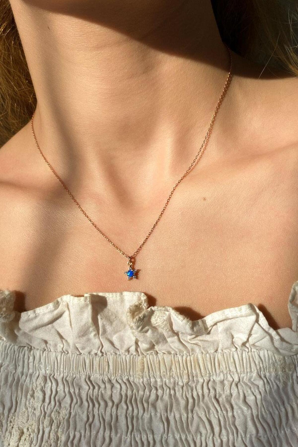 Mavi Opal Taşlı Minimal Yıldız Kolye