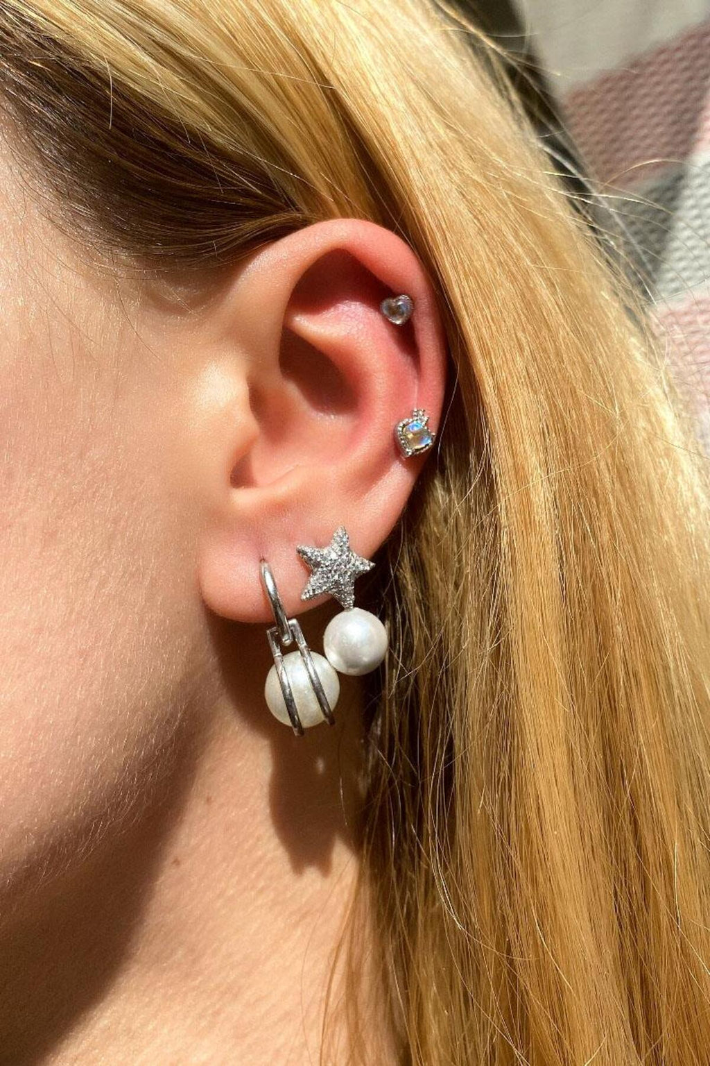 Opal Taşlı Kalp Piercing Küpe