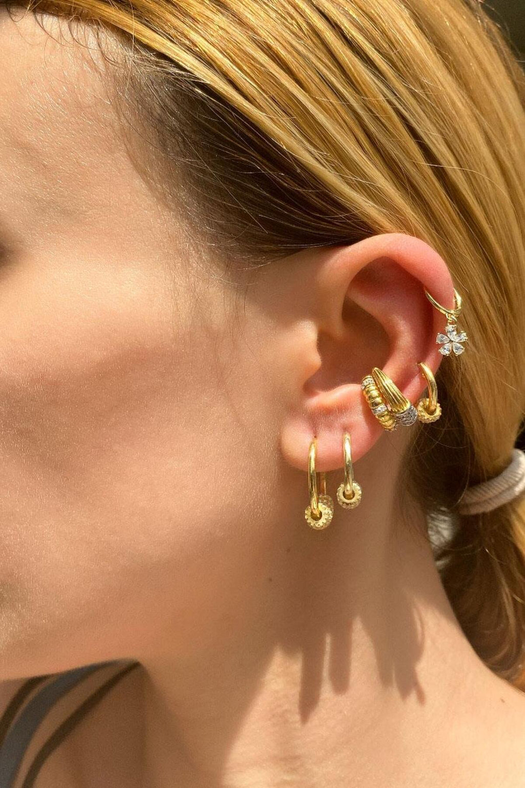 Papatya Halka Piercing Küpe