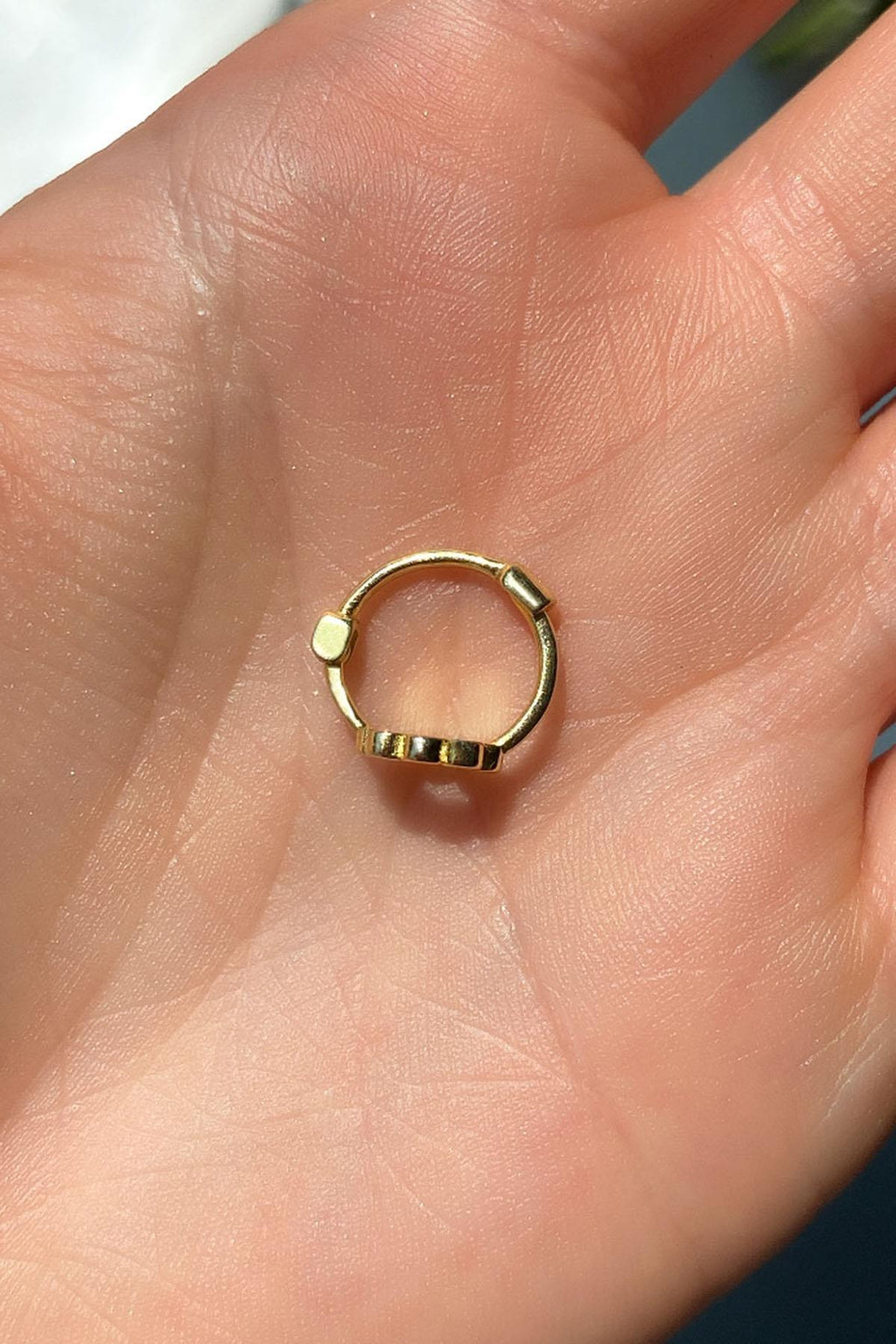Yuvarlak Sembol Halka Piercing Küpe