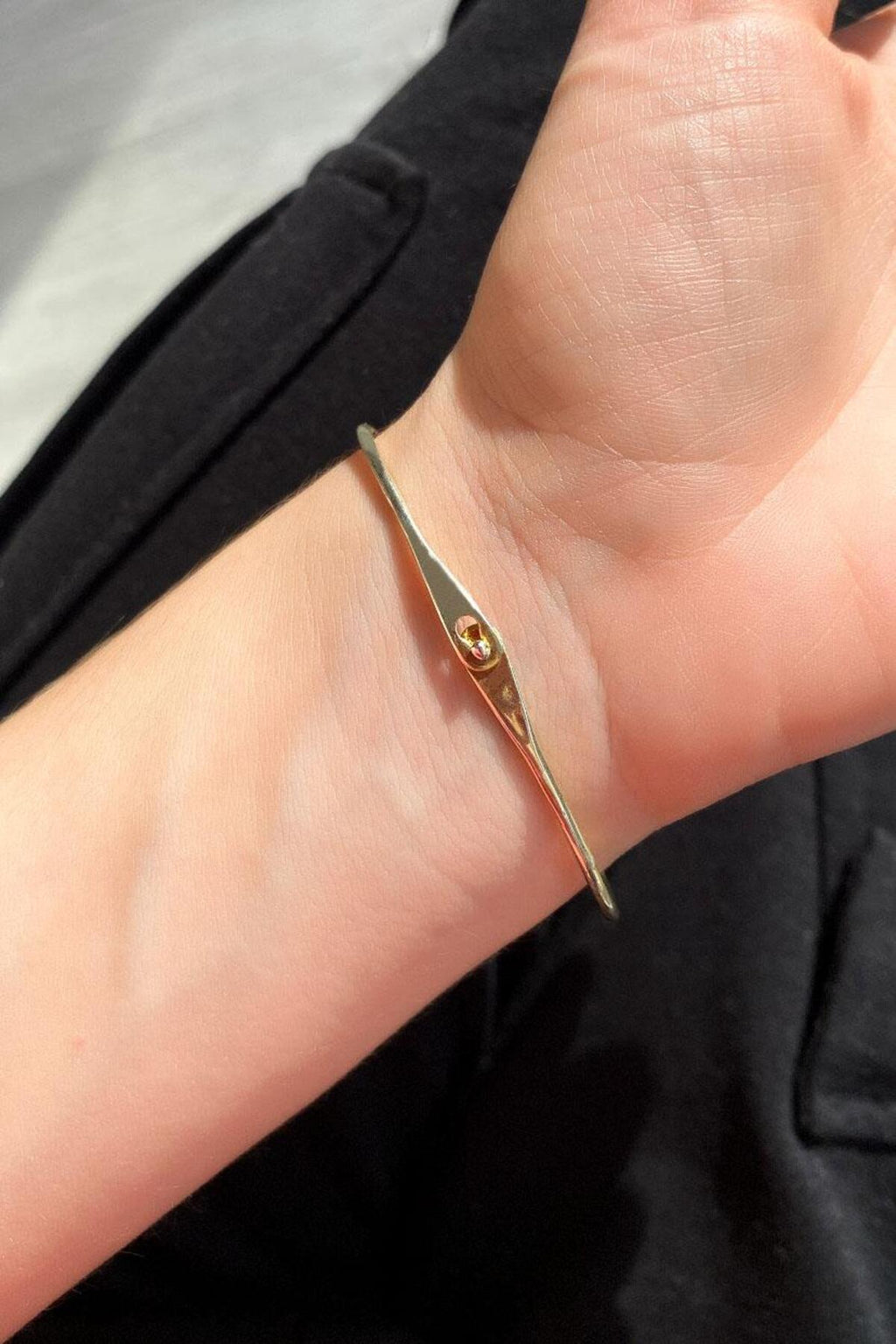 Unisex İnce Kelepçe Bileklik
