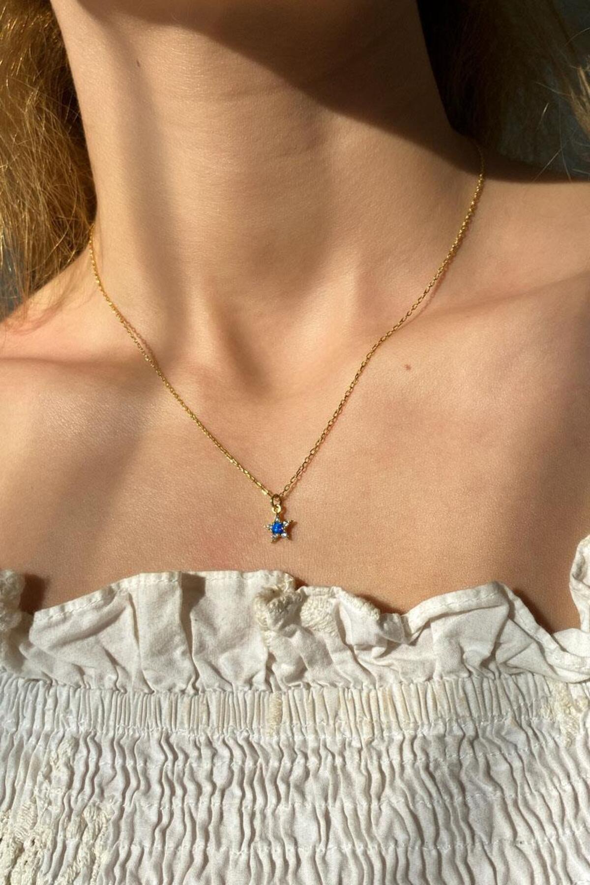 Mavi Opal Taşlı Minimal Yıldız Kolye