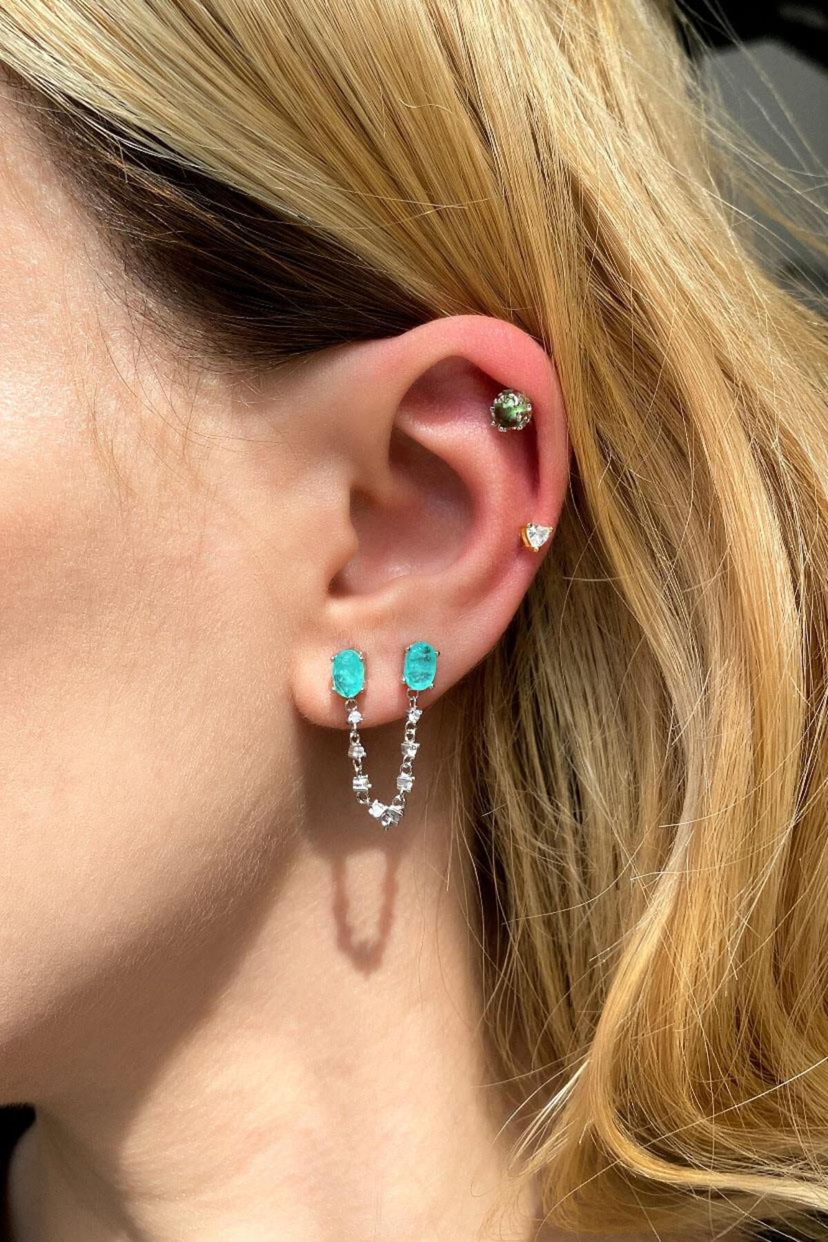 Yeşil Taşlı Yuvarlak Piercing Küpe