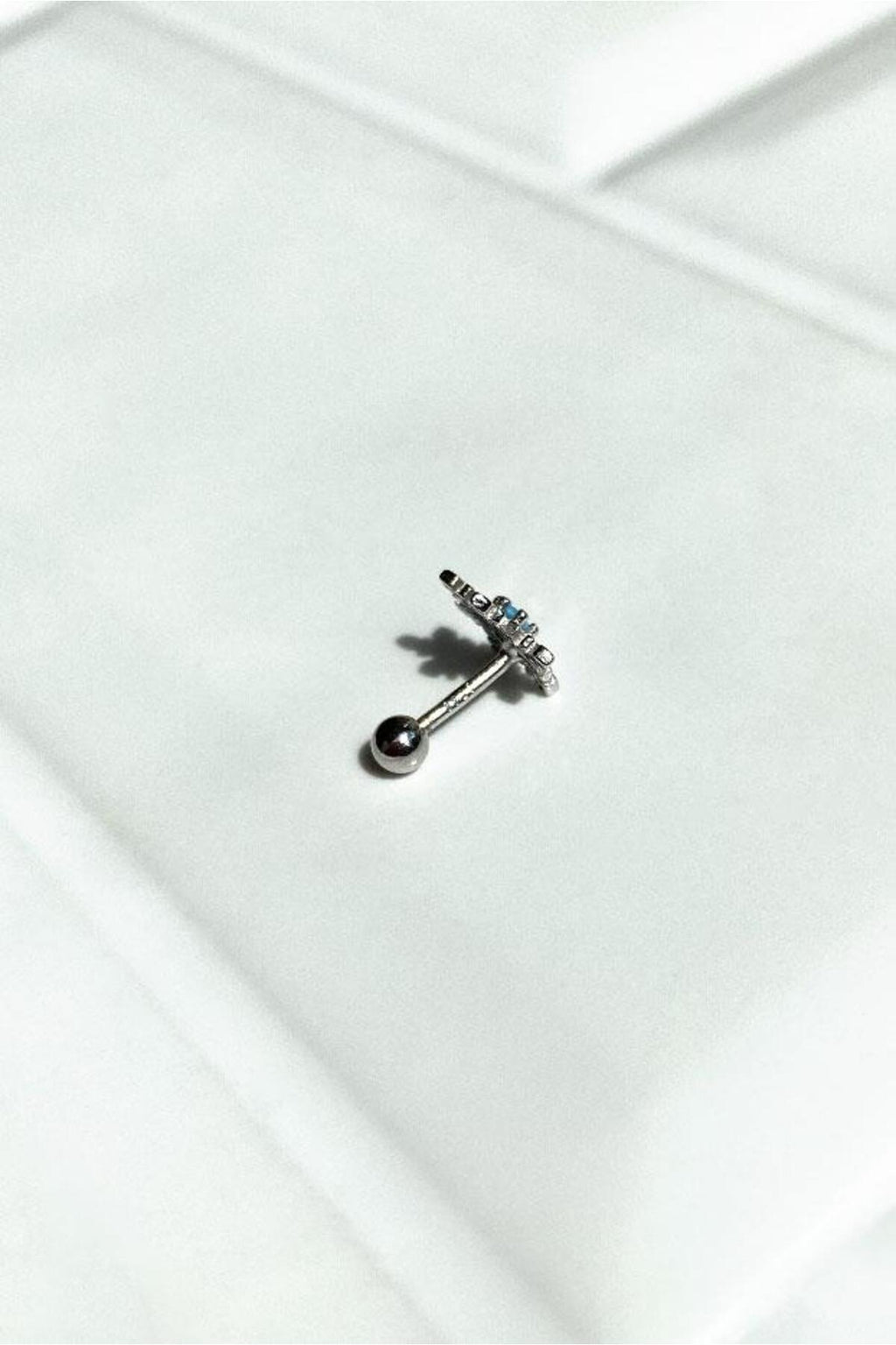 Kar Tanesi Piercing Küpe