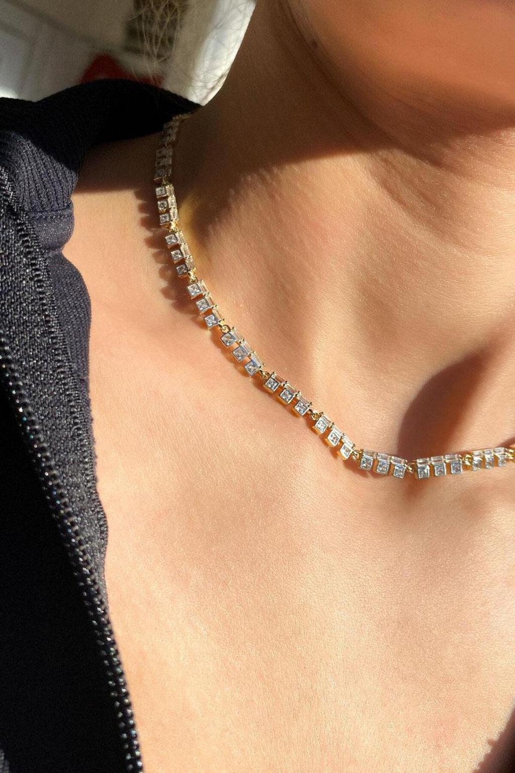 Kare Baget Taşlı Choker Kolye