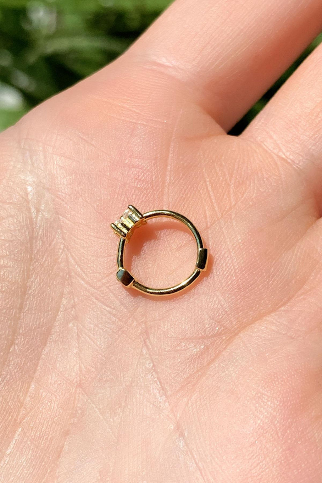 Çiçek Halka Piercing Küpe