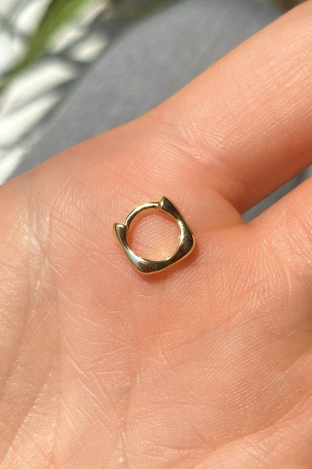 Kare Piercing Küpe