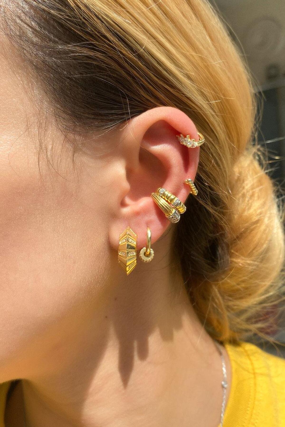 Üçgen Piercing Küpe