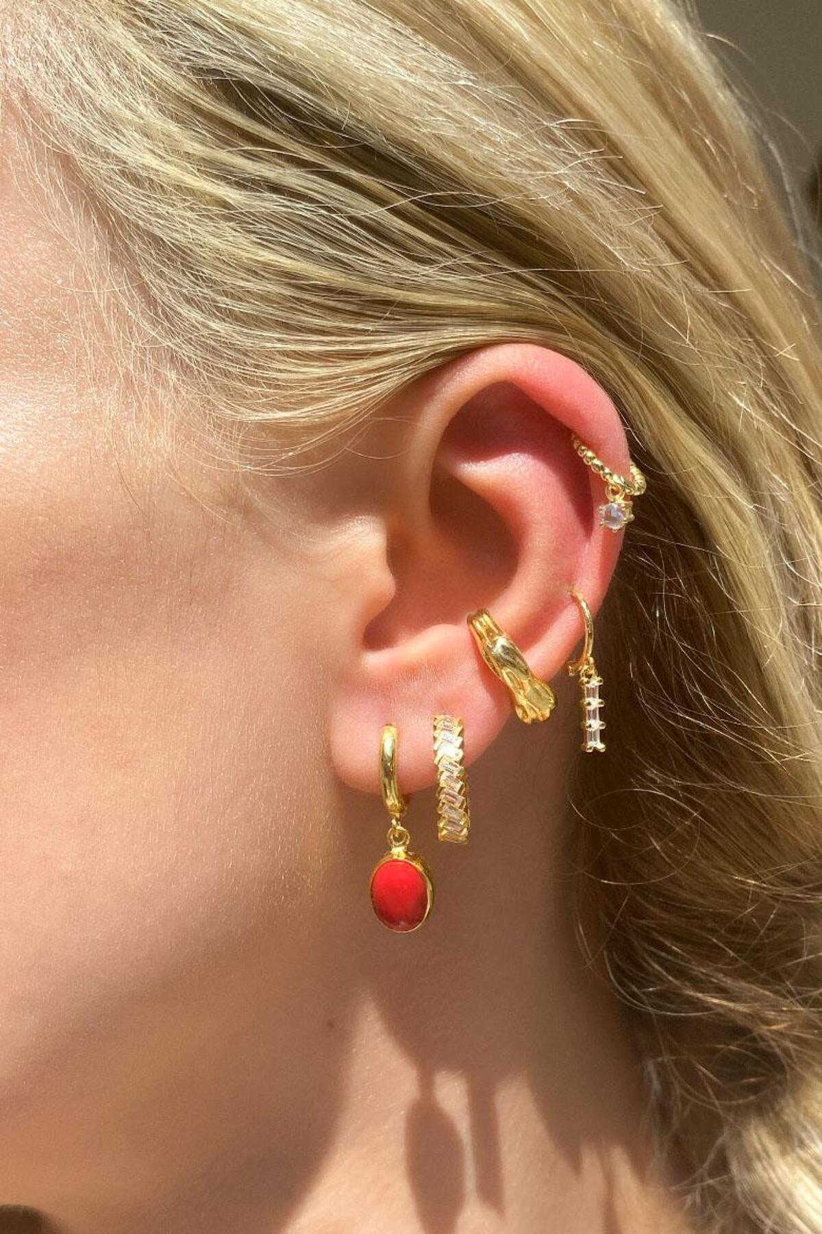 Baget Taşlı Sannaltılı Piercing Küpe