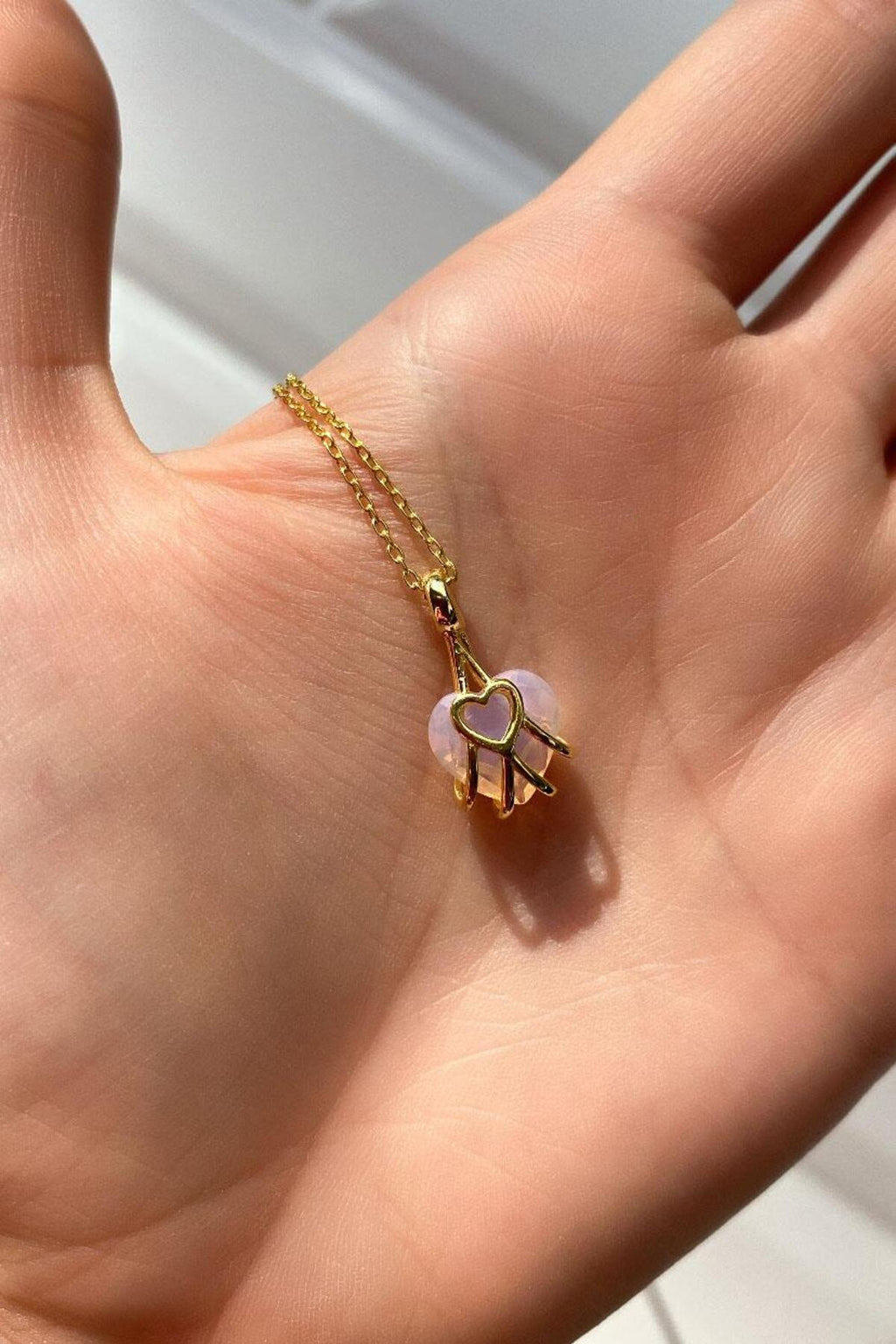 Pembe Taşlı Kalp Kolye