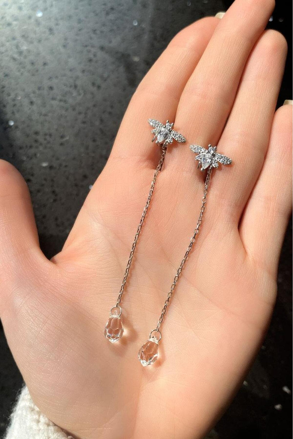 Sallantılı Arı Küpe