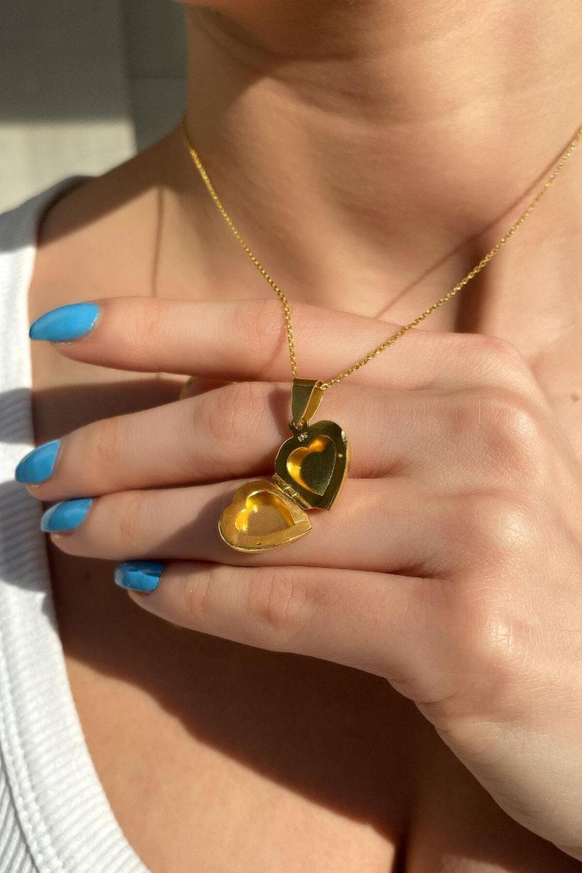 1,5 cm Açılır-Kapanır Kalp Kolye