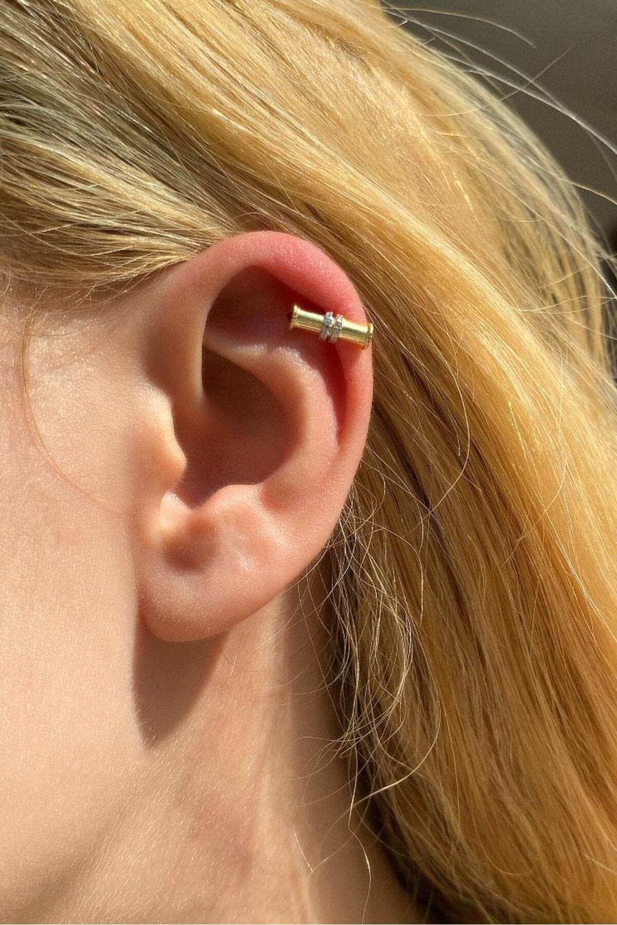 Çizgi Tasarım Piercing Küpe
