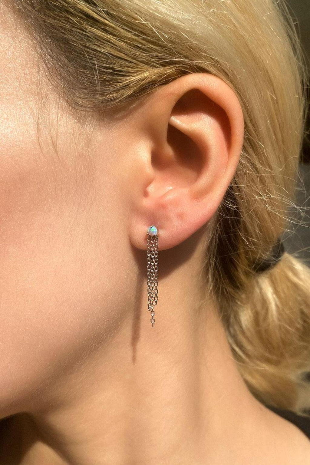 Opal Taşlı, Sallantılı Küpe