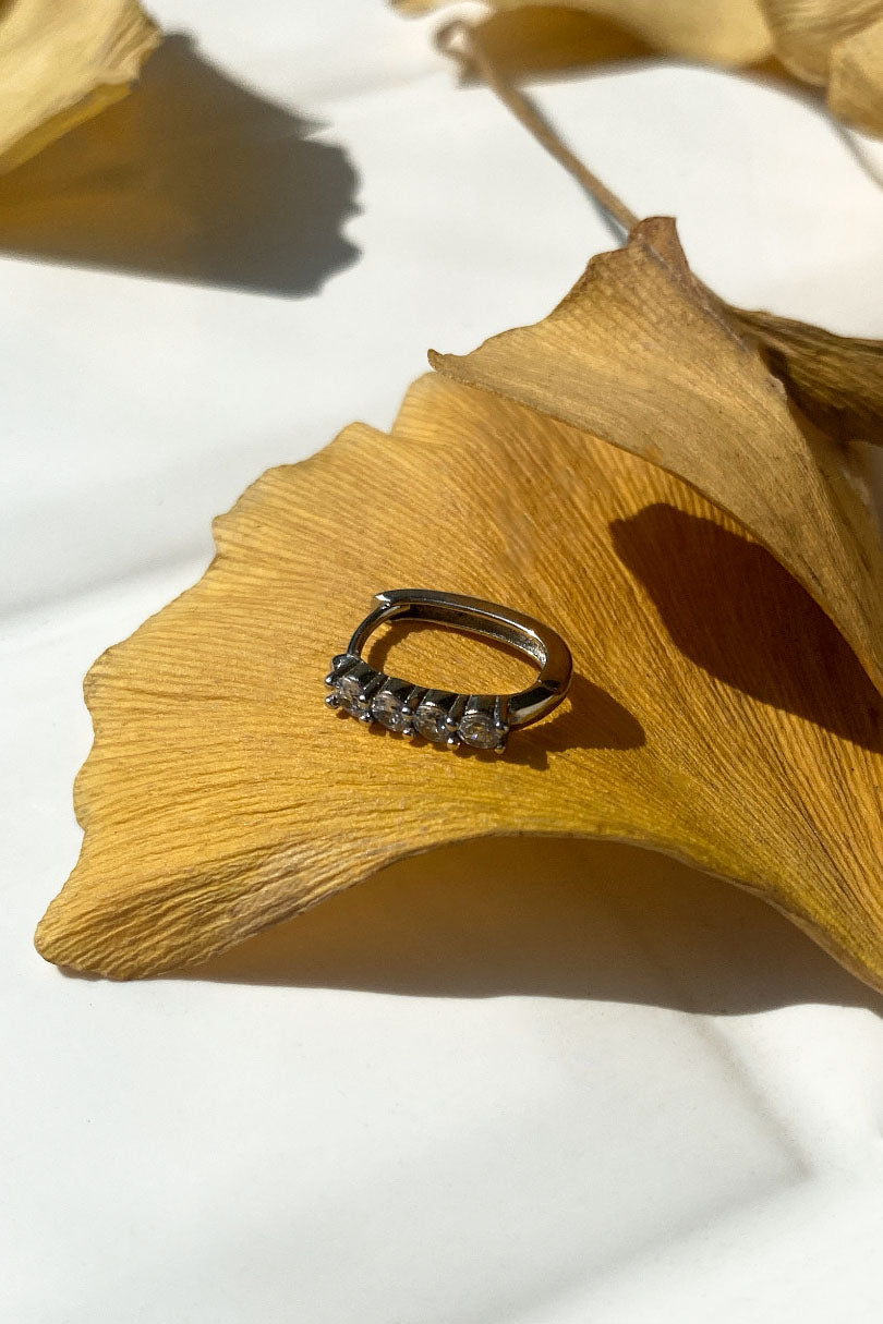 Taşlı Oval Halka Piercing Küpe