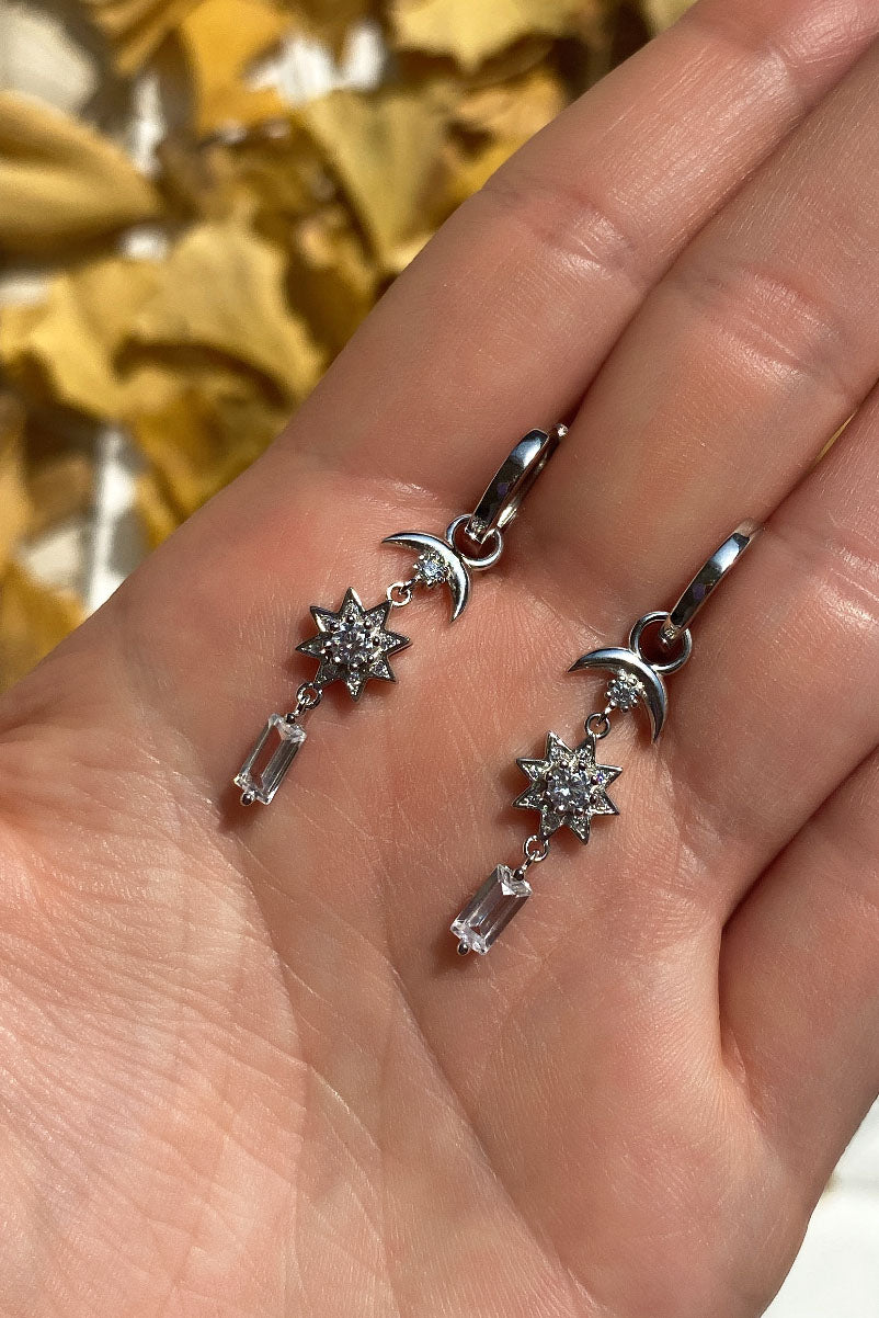 Kutup Yıldızı Sallantılı Küpe