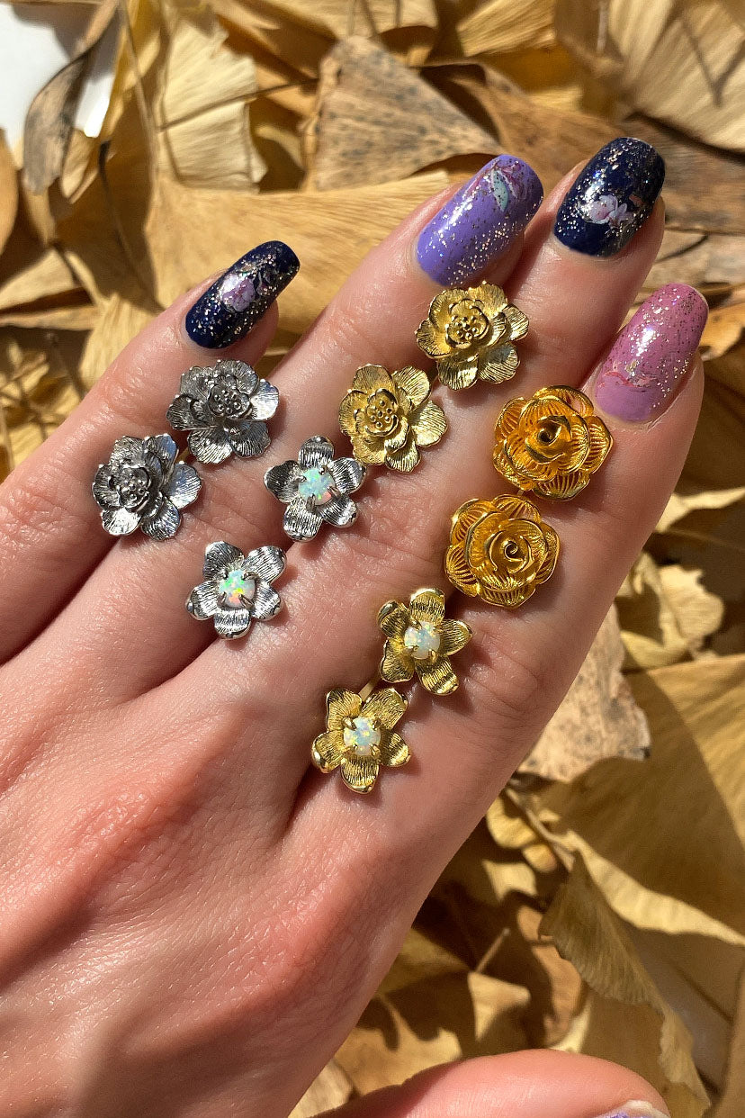 Opal Taşlı Papatya Küpe