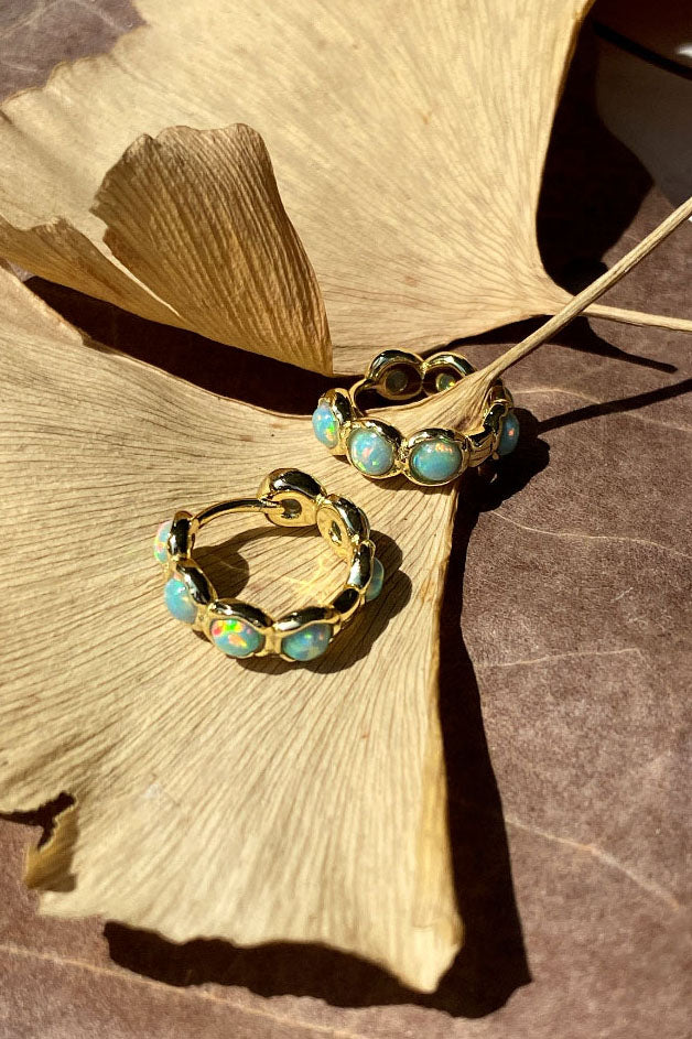 Opal Taşlı Minimal Halka Küpe
