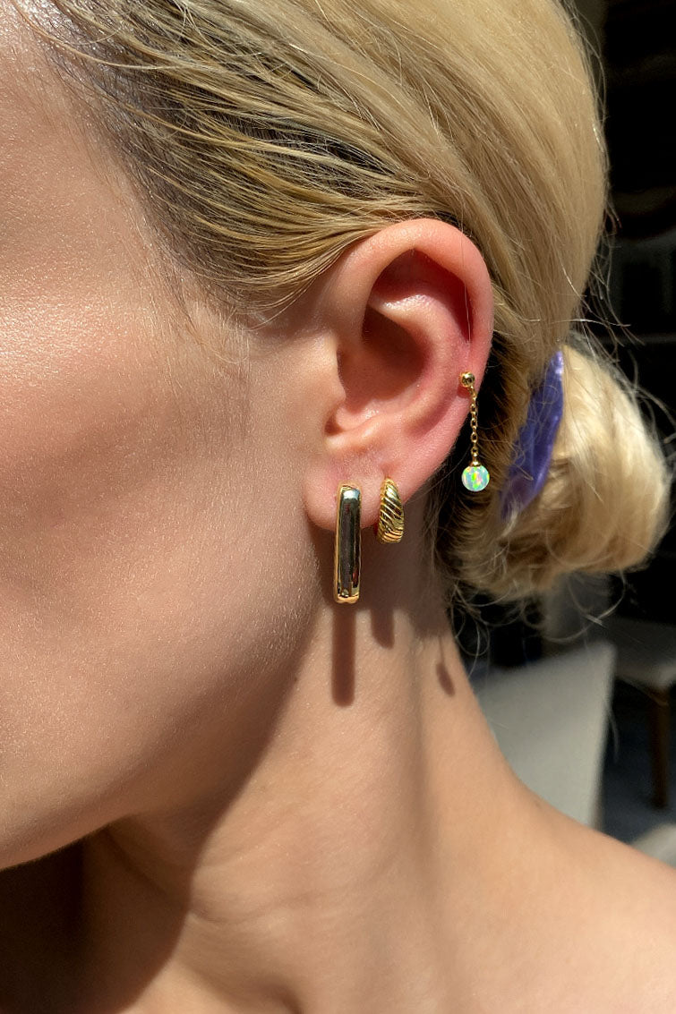 Opal Taşlı Minimal Küpe